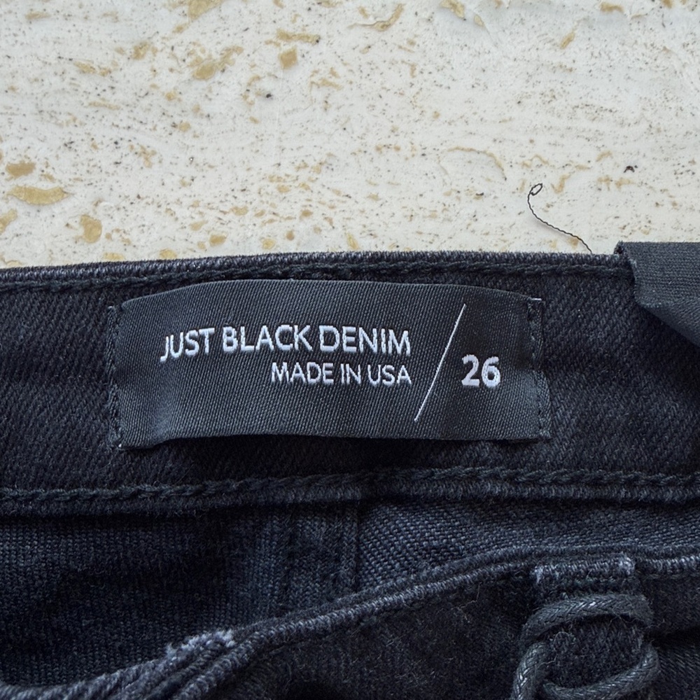 Just Black Denim - Washed Black Vintage Crop
Flare - BP420J - women’s size 26 - Picture 4 of 12